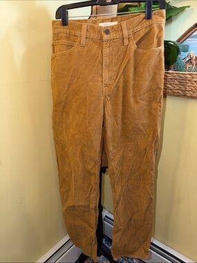 Levi's 94 Baggy Straight-Leg Corduroy Pants in Camel